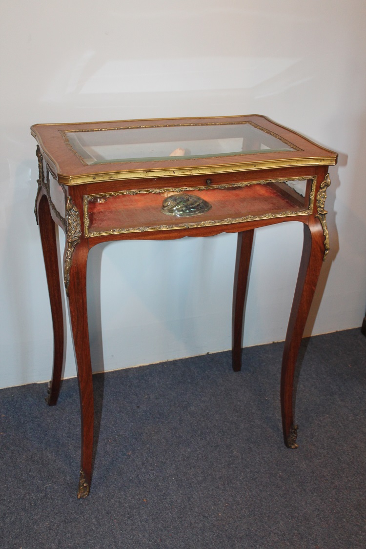 Display on cabriole legs Gow Antiques